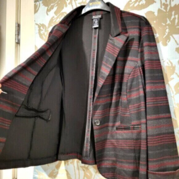Women's  Burgundy Wine Stripe Blazer Jacket SOHO Apparel  Sz XL - Picture 10 of 12